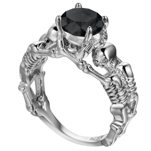 bague pirate squelette