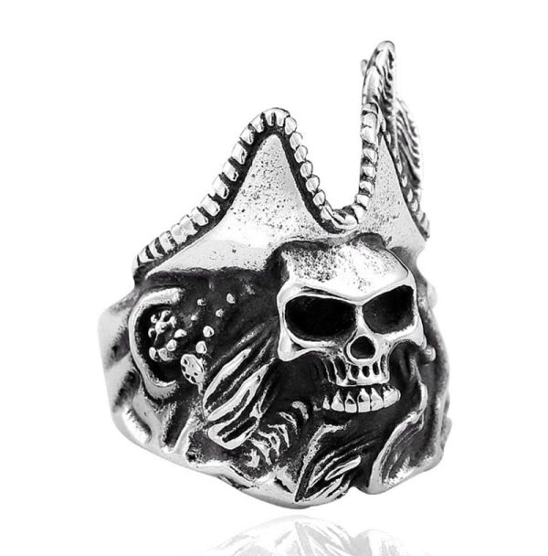 bague pirate crâne