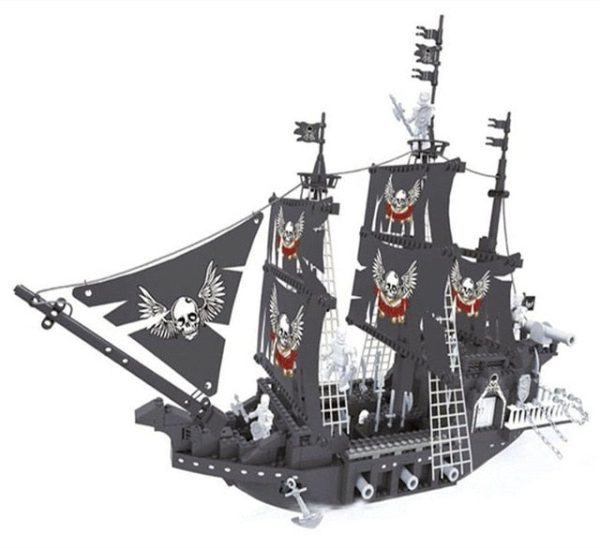Bateau Pirate des Caraïbes Disney